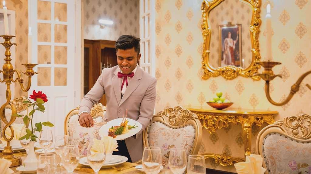 The Westbury Palace Nuwara Eliya Facilități foto